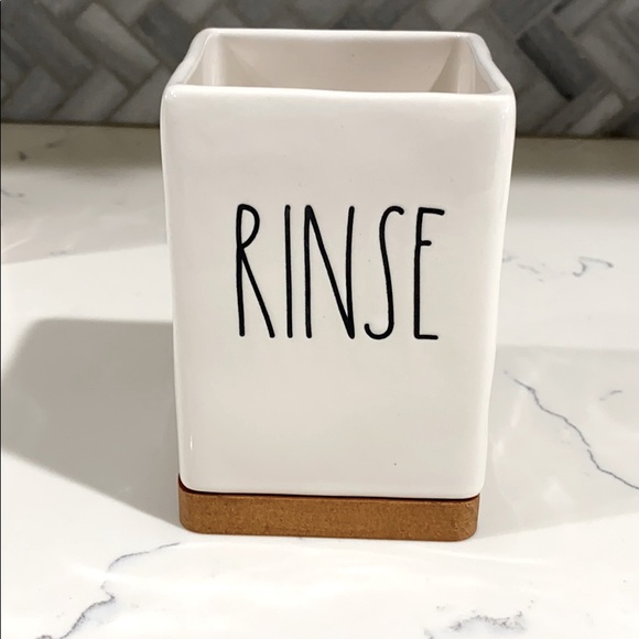 NWT Rae Dunn rinse wooden bottom bathroom cup